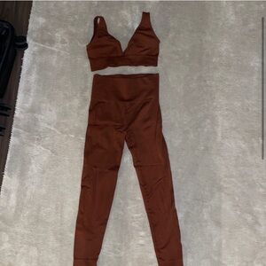 WeWoreWhat | Seamless Circular Knot Leggings in Cinnamon Stick